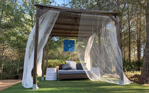 Villa Floresta: Zanzariera, Shade, Materiali Naturali, Giardino, Letto A Baldacchino, Struttura Esterna, Mobili Da Esterno, Tenda, Gazebo, Swing