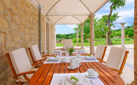 Villa Higo: Mobilia, Sedia, Shade, Ricorrere, Mobili Da Esterno, Cucina & Sala Da Pranzo Tavolo, Giardino, Estate, Struttura Esterna, Design