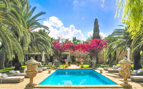 Villa Peacock: Giardino, Arbusto, Piscina, Ricorrere, Hacienda, Landscaping, Estate, Eco Hotel, Villa
