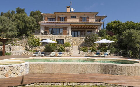 Villa Bridgitte: Casa, Estate, Ricorrere, Mobili Da Esterno, Villa, Agriturismo, Dimora, Flagstone, Muro ​​Di Pietra, Piscina