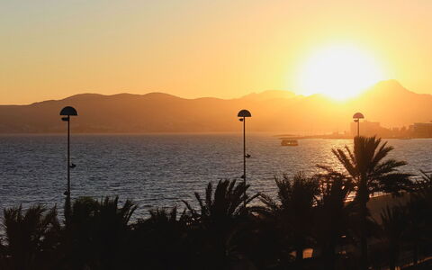 Villa Bridgitte: Cielo, Orizzonte, Afterglow, Tramonto, Crepuscolo, Arancia, Alba, Paesaggio, Fenomeno Atmosferico, Sera