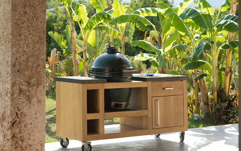 Villa Vineyard: Elettrodomestico Da Cucina, Cucina, Elettrodomestico, Controsoffitto, Cibo, Stufa, Pianta Della Casa, Sedia, Color Legno, Mobili Da Esterno