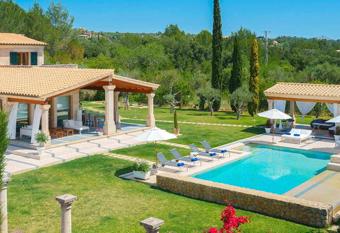 Villa Serafino: Piscina, Estate, Ricorrere, Mobili Da Esterno, Villa, Shade, Hacienda, Ombrello, Landscaping, Tempo Libero