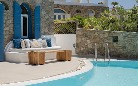 Villa Athella: Interior Design, Ricorrere, Piscina, Soffitto, Sedia, Hotel, Lampada, Design, Villa, Eco Hotel