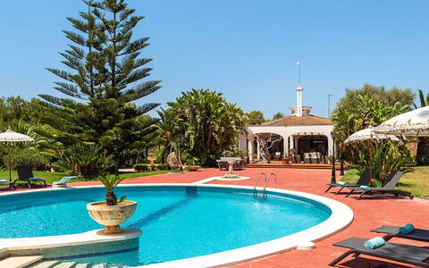 Villa Fountain: Piscina, Ricorrere, Hacienda, Eco Hotel, Estate, Tempo Libero, Villa, Landscaping, Shade