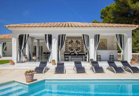 Villa Mosaic: Piscina, Ricorrere, Estate, Mobili Da Esterno, Villa, Dimora, Sedia, Struttura Esterna, Eco Hotel, Hacienda