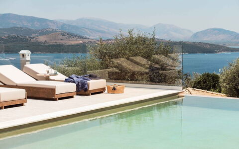 Villa Senia: Ricorrere, Piscina, Shade, Eco Hotel, Costa, Mobili Da Esterno, Sedia, Tropici, Balcone