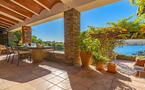 Casa Gigliola: Parete, Mobilia, Sedia, Cucina & Sala Da Pranzo Tavolo, Ricorrere, Eco Hotel, Estate, Mobili Da Esterno, Muro ​​Di Pietra, Giardino