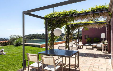 Casa Jhonny: Mobilia, Mobili Da Esterno, Sedia, Tavolo, Vaso Di Fiori, Shade, Giardino, Tavolo Esterno, Eco Hotel