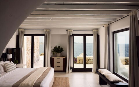Villa Talia: Mobilia, Interior Design, Pavimento, Letto, Camera, Camera Da Letto, Biancheria, Appartamento, Ricorrere, Lancia Cuscino