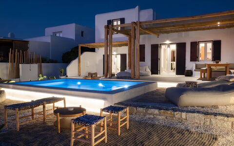 Villa Osiride: Ricorrere, Piscina, Mobili Da Esterno, Sedia, Shade, Eco Hotel, Struttura Esterna, Design, Deck, Hotel