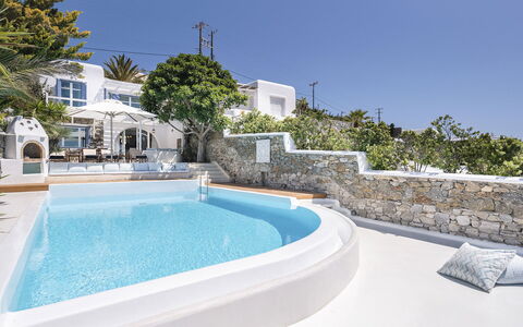 Villa Tiche: Piscina, Hotel, Villa, Pianta Della Casa, Ricorrere, Dimora, Cortile, Vaso Di Fiori, Eco Hotel