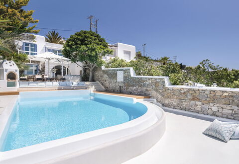 Villa Tiche: Piscina, Hotel, Villa, Pianta Della Casa, Ricorrere, Dimora, Cortile, Vaso Di Fiori, Eco Hotel