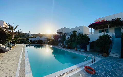 Mykonos Pool House 4: Piscina, Ricorrere, Mobili Da Esterno, Tempo Libero, Eco Hotel, Lettino, Ombrello, Resort Citta ', Vacanza, Hotel