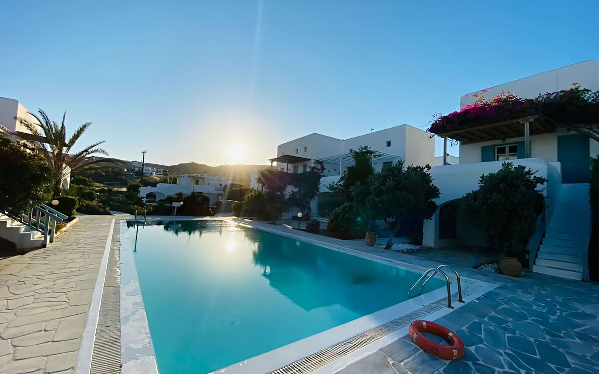 Mikonos Pool House 6