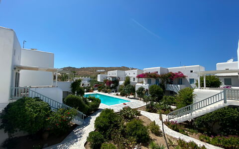 Mykonos Pool House 7: Giardino, Piscina, Landscaping, Ricorrere, Balcone, Cortile, Villa, Eco Hotel, Hacienda