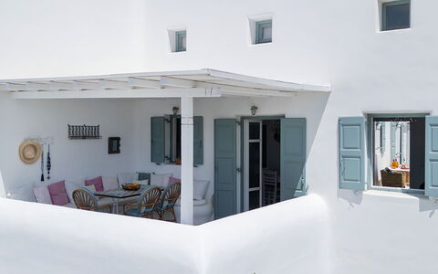 Mykonos Pool House 7: Casa, Architettura, Zona Residenziale, Appartamento, Estate, Balcone, Vaso Di Fiori, Pianta Della Casa, Shade, Villa