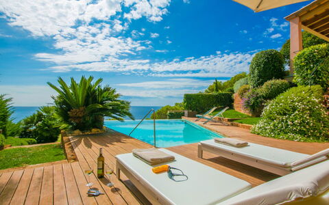 Villa Kate: Blu, Acqua, Piscina, Ricorrere, Tempo Libero, Eco Hotel, Mare, Mobili Da Esterno, Vacanza, Oceano