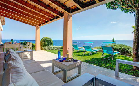 Villa Kate: Blu, Mare, Mobili Da Esterno, Costiera E Morfologie Oceanic, Ricorrere, Mobilia, Oceano, Costa, Tempo Libero, Eco Hotel