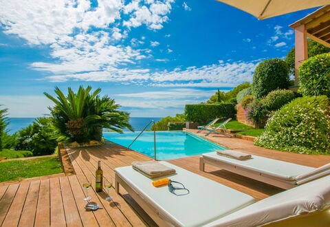 Villa Kate: Blu, Acqua, Piscina, Ricorrere, Tempo Libero, Eco Hotel, Mare, Mobili Da Esterno, Vacanza, Oceano