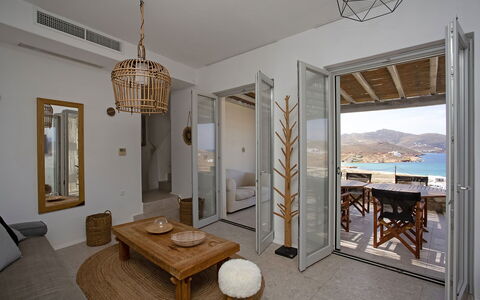 Villa Cornelia 1: Mobilia, Interior Design, Pavimentazione, Pavimento, Casa, Soffitto, Sedia, Appartamento, Mare, Balcone