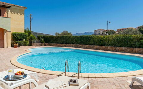 Vacanze Nespolo: Piscina, Ricorrere, Hotel, Eco Hotel, Villa