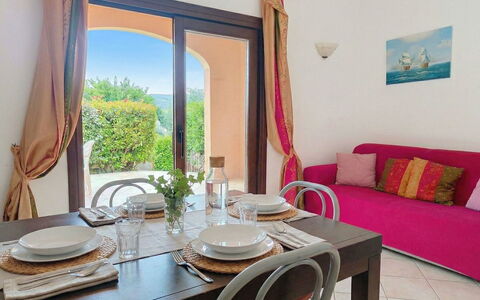 Vacanze Nespolo: Mobilia, Cucina & Sala Da Pranzo Tavolo, Sedia, Sala Da Pranzo, Pianta Della Casa