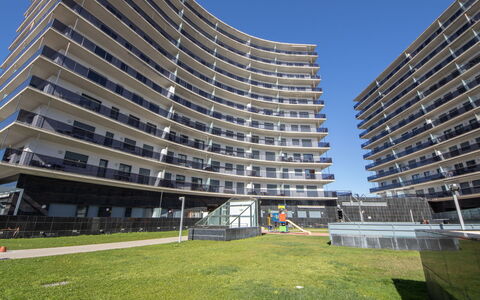 Justina: Shade, Portico, Balcone, Recinzione, Corrimano, Struttura Esterna