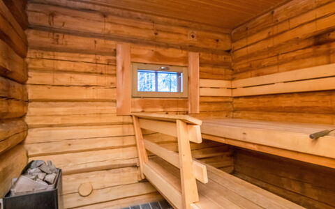 Luhtalemmikki: Letto, Mobilia, Camera Da Letto, Interior Design, Bedding, Lenzuolo, Pavimentazione, Legna, Pavimento, Camera