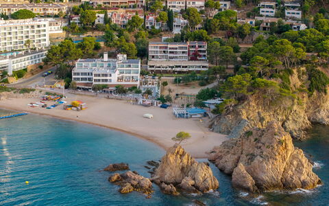 Too Menuda: Corpo D'Acqua, Costa, Costiera E Morfologie Oceanic, Spiaggia, Mare, Riva, Vacanza, Baia, Attrazione Turistica, Ricorrere