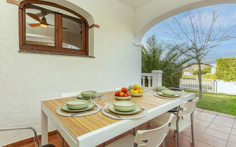 Magraners: Mobilia, Interior Design, Casa, Pavimentazione, Cucina & Sala Da Pranzo Tavolo, Sedia, Soffitto, Cucina, Controsoffitto, Sala Da Pranzo