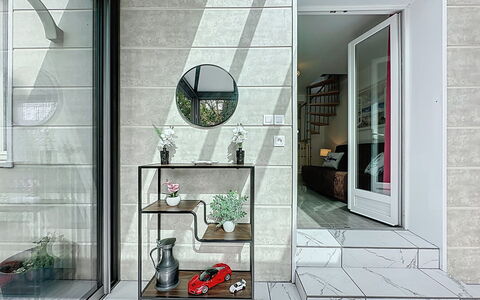 Ty Ar Mor: Interior Design, Vaso Di Fiori, Pianta Della Casa, Bicchiere, Le Scale, Design, Lampada, Alluminio, Bicycle Wheel