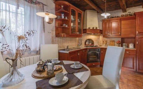 Leder: Mobilia, Interior Design, Legna, Pavimentazione, Cabinetry, Controsoffitto, Cucina, Soffitto, Pavimento, Camera