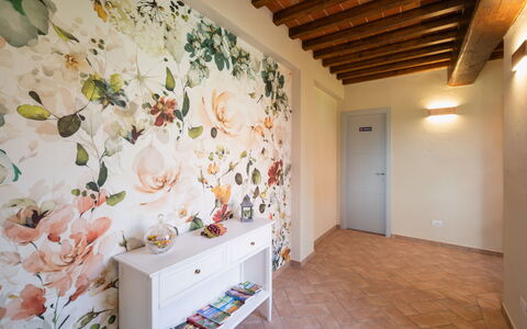 Podere Galieni: Interior Design, Soffitto, Petalo, Camera, Sfondo, Disegno Floreale, Tagliare I Fiori, Dipingere, Modanatura, Rose Di Famiglia