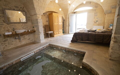 Coclea Heritage Suites: Pavimentazione, Pavimento, Soffitto, Piscina, Lampada, Hotel, Ricorrere