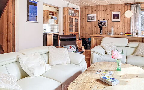 Chalet Chemin du Four: Mobilia, Interior Design, Legna, Soffitto, Divano, Camera, Soggiorno, Illuminazione, Casa, Pavimento