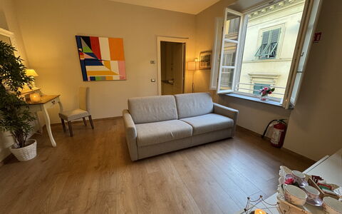 Casa Elena 13: Mobilia, Pavimentazione, Interior Design, Pavimento, Legna, Pavimento In Legno, Camera, Divano, Soggiorno, Tavolo