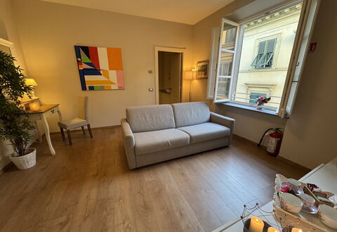 Casa Elena 13: Mobilia, Pavimentazione, Interior Design, Pavimento, Legna, Pavimento In Legno, Camera, Divano, Soggiorno, Tavolo