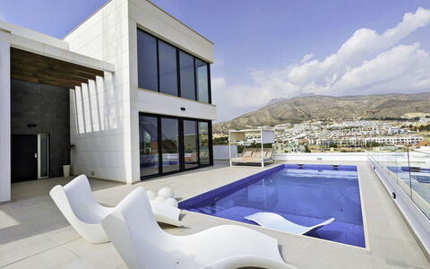Residencial Panoramic: Piscina, Ricorrere, Appartamento, Shade, Villa, Balcone, Hotel, Design, Sedia, Pianta Della Casa
