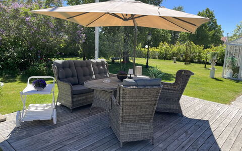 Herrgården: Ombrello, Mobilia, Mobili Da Esterno, Tavolo Esterno, Sedia, Shade, Giardino, Deck, Terrazza, Latifoglie