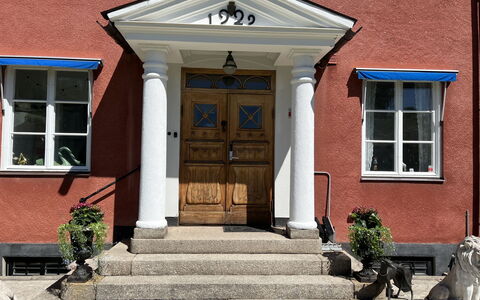 Herrgården: Porta, Casa, Casa, Le Scale, Modanatura, Porta A Casa, Finestra A Ghigliottina, Portico, Raccordo, Dipingere