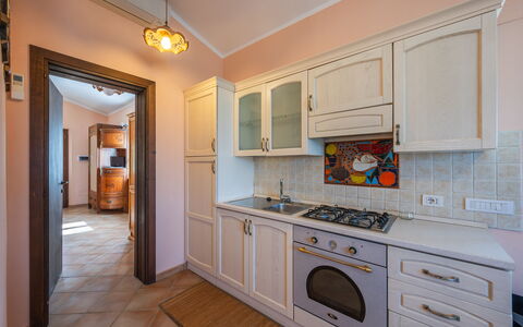 Il Giuncheto, Pool, Amazing View, Umbrian Countrys: Cucina, Interior Design, Legna, Pavimentazione, Cabinetry, Controsoffitto, Apparecchio Major, Camera, Elettrodomestico Da Cucina, Pavimento