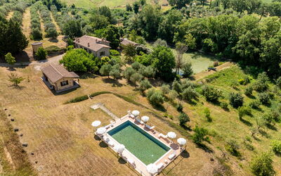 Il Giuncheto Apartments, Pool, Umbrian Countryside: Paesaggio, Estate, Lotto, Piscina, Area Rurale, Plain, Villetta, Piantagione, Visione Globale, Agriturismo