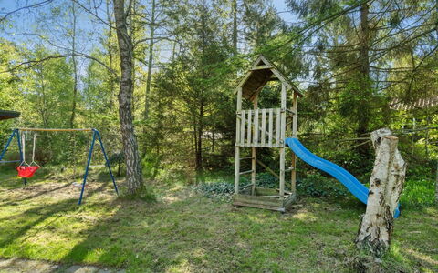 Sigge - 5Km from the Sea: Legna, Casa, Portico, Deck, Latifoglie, Tetto, Color Legno, Pavimento In Legno, Eco Hotel