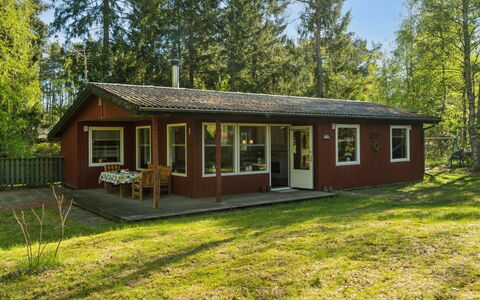 Sigge - 5Km from the Sea: Legna, Casa, Portico, Deck, Latifoglie, Tetto, Color Legno, Pavimento In Legno, Eco Hotel