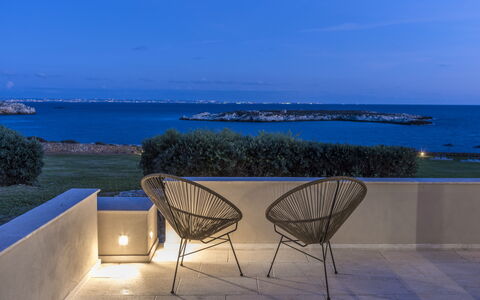 Villa Stornella: Mobilia, Mobili Da Esterno, Sedia, Shade, Balcone, Tavolino Da Caffè, Ricorrere, Hotel, Bracciolo, Eco Hotel