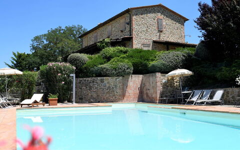 Terre di Giano Private Pool and View, Umbria: Estate, Hacienda, Giardino, Villa, Landscaping, Piscina, Ricorrere, Eco Hotel, Cortile, Agriturismo
