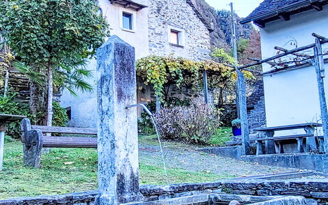 Casa Sambuco: Catena Montuosa, Valle, Alpi, Cresta, Vertice, Quartier Generale