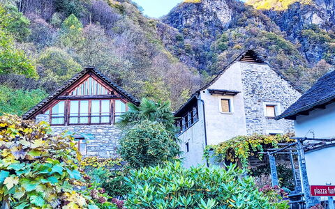 Casa Sambuco: Catena Montuosa, Valle, Alpi, Cresta, Vertice, Quartier Generale