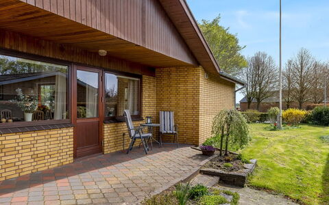 Wildemor - 30Km from the Sea: Mobilia, Legna, Interior Design, Pavimentazione, Pavimento, Sedia, Camera, Soffitto, Soggiorno, Appartamento
